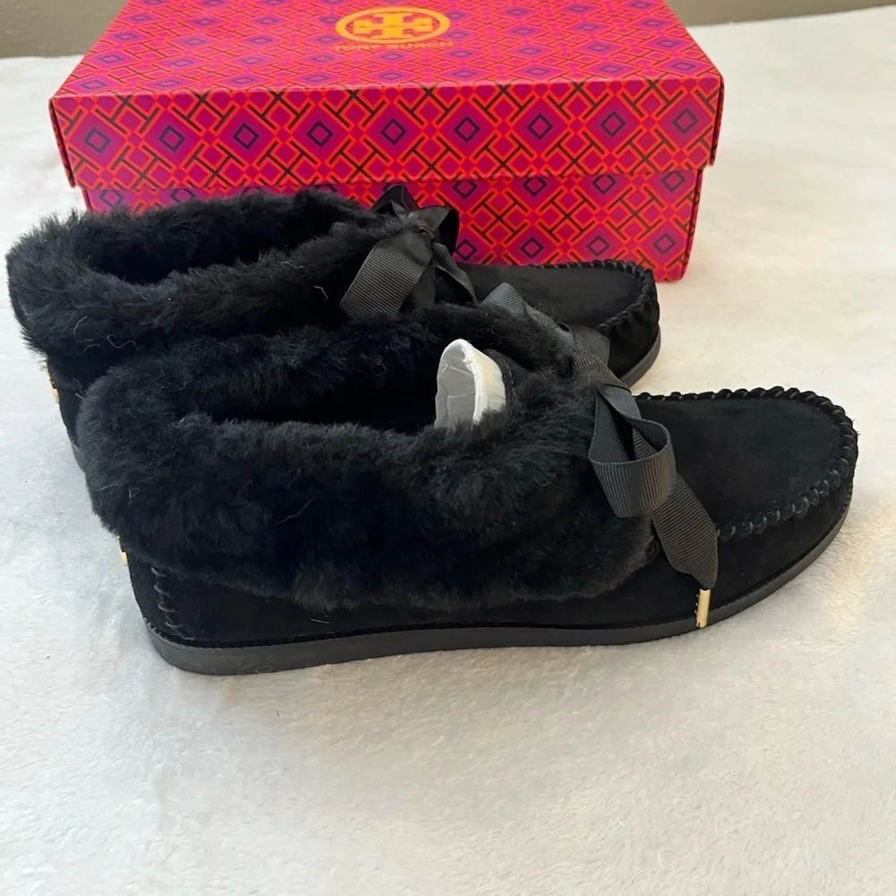 Tory Burch Aberdeen Shearling Slippers Black Suede Bow NIB Size 8